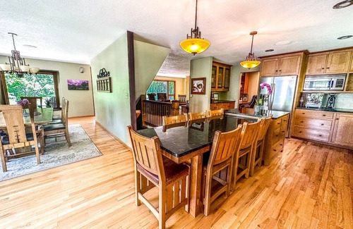 Colonial Pine Hills House | New! Creekside Estate in Magic Canyon