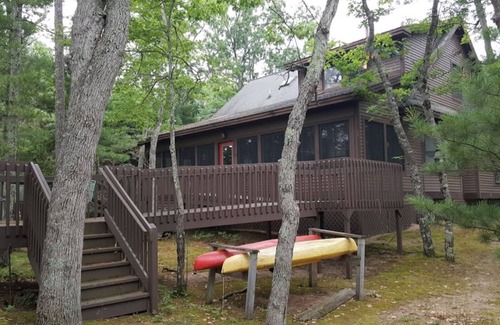 Glen Arbor House | New Crystal River Listing for Summer 2022! 3 day min. Sleeps 14.