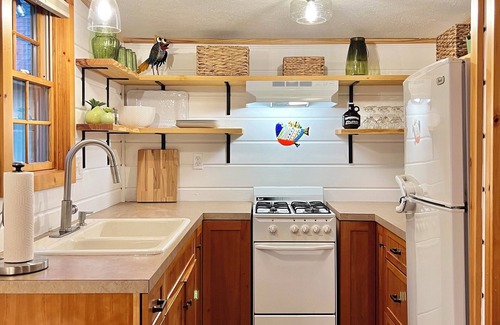Northport Cottage | New! Cute 2-bedroom cottage in quaint Northport