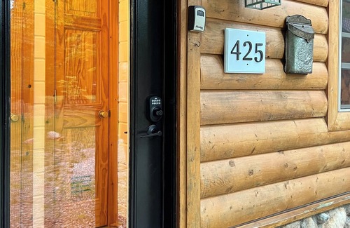 Northport Cottage | New! Cute 2-bedroom cottage in quaint Northport