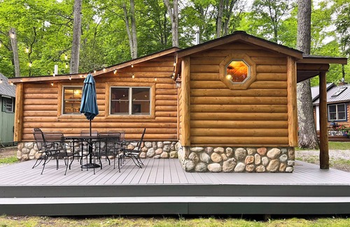 Northport Cottage | New! Cute 2-bedroom cottage in quaint Northport