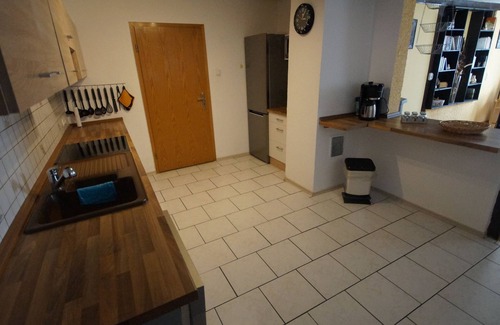 Neustadt-Lachen-Speyerdorf Apartment | NEW since January 2015: Apartment with a sunny courtyard, garden and pool