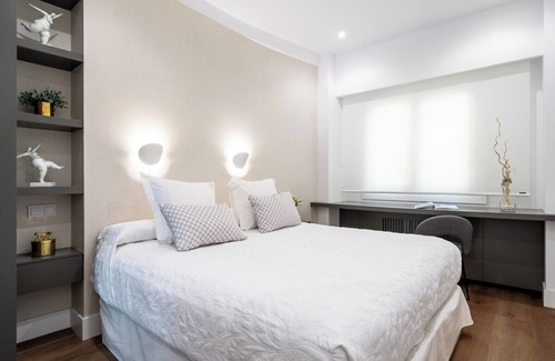 Centro Apartment | New!! DELUXE PLUS SUPERIOR I Apartment