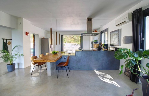 Saint-Etienne-du-Gres House | New! Designer "Alpilles" home