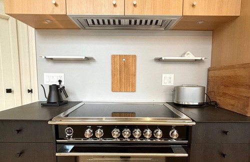 Esopus House | New Designer Retreat ideal for Families