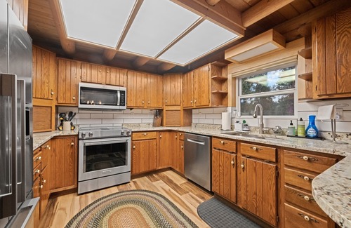 Divide Cabin | New & Discounted! Cozy Log Cabin on 5 Acres w/Pikes Peak View