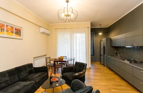 Tbilisi City Centre Apartment | New!-Downtown Apartment ll