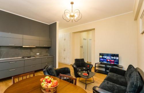 Tbilisi City Centre Apartment | New!-Downtown Apartment ll