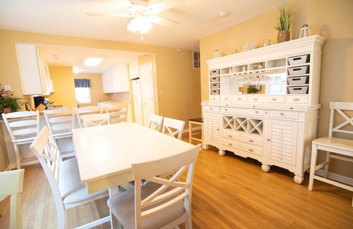 Ocean City House | New Downtown Large Beach House – Steps to the Beach & Boardwalk - 3 Kitchens