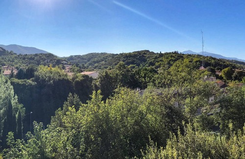 Ceret House | NEW Duplex centre Céret w/terrace & Canigou view