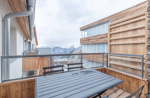 Viel-Alpe Apartment | New duplex near slopes, 400m to center, 2 bedrooms, parking, wifi