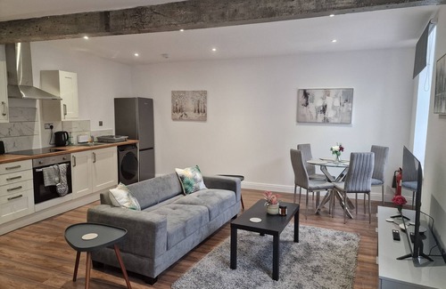 Burnley Apartment | New Duplex Period Delight