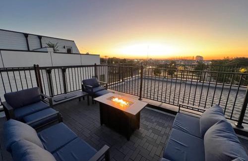 McFerrin Park Villa | New Elevations Rooftop 5 Min to Downtown Nash