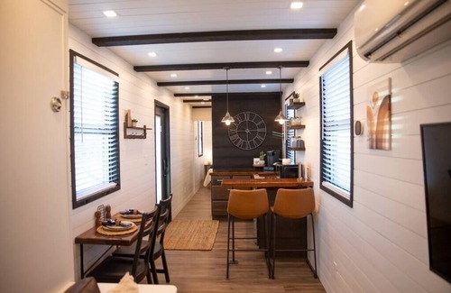 Alpine House | New! Endless Sunsets-Container Home