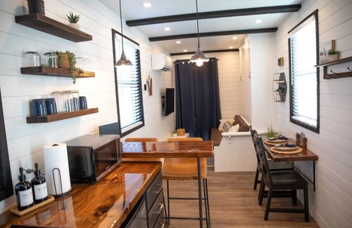 Alpine House | New! Endless Sunsets-Container Home