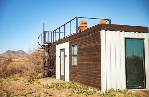 Alpine House | New Endless Sunsets-container Home