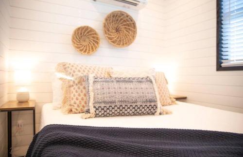 Alpine House | New Endless Sunsets-Container Home