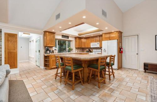 Midpines House | New! EVCharger 2 Bedroom nearYNP