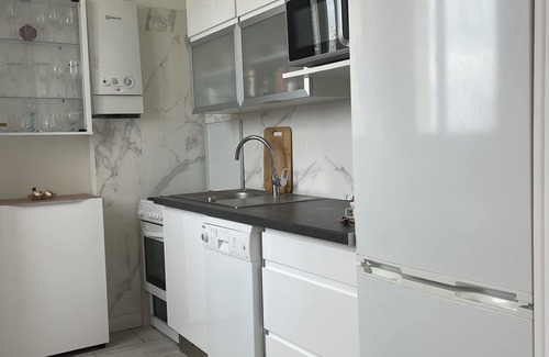French Riviera Apartment | New F1 Grand Prix Studio on Boarder to Monaco - 3 min Walk to Place du Casino