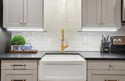 Hill East Bed & Breakfast | NEW Family-Friendly Capitol Hill Home with Free Parking & Close Metro Access