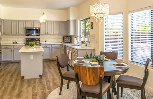 Ocotillo House | New Family-friendly Remodeled pool, hot tub, golf