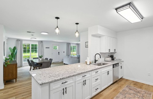 Winston - Salem House | NEW! Family Getaway 9BR Open-Concept Retreat