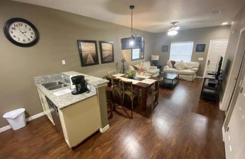 Kissimmee House | NEW! Family Retreat 3 Miles to Disney & Attractions