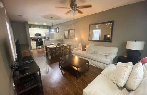 Kissimmee House | NEW! Family Retreat 3 Miles to Disney & Attractions