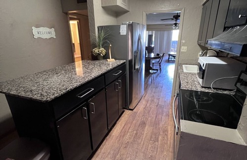 Central Oklahoma City Condo | *NEW* ★ Family sized Condo Near Downtown with FastWi-Fi and exclusive balcony!★