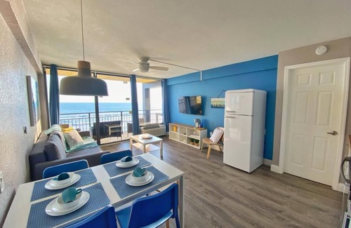 Bridgeport Heights Apartment | NEW Fantastic Ocean Front Studio in Daytona Beach - Up to 6 Guests!