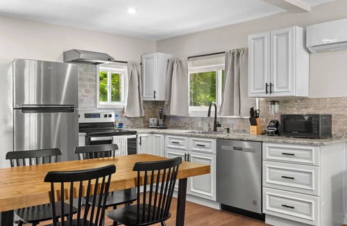 Ashland House | NEW! Firepit, Game Room, Near Hiking