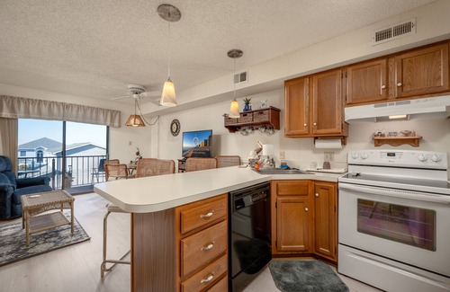 Midtown Ocean City Condo | New for 2022! Affordable 1 bedroom close to downtown attractions