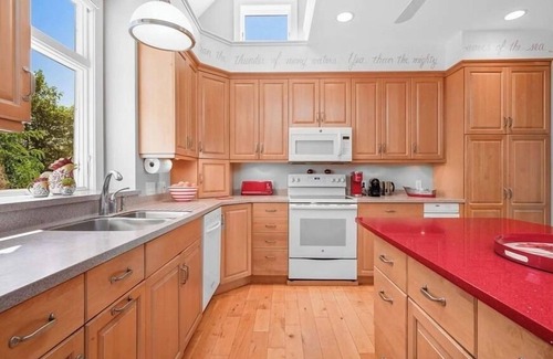 Dennis House | New for 2025! Private beach. Sunsets, views and great location! RPMS154