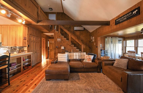 Raymond House | New for 2025! Spacious Pet-Friendly Home on Crescent Lake with Sandy Beach