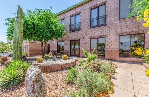 Fountain Hills House | New Fountain Hills Suite On The Avenue 2Bed 2Bath