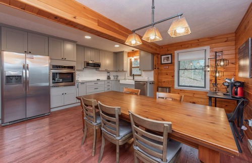 McHenry House | New! Ginseng Getaway: Lake Area, Fireplace, Game Table!