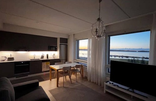 Tampere Apartment | New gorgeous apartment with lake view and garage