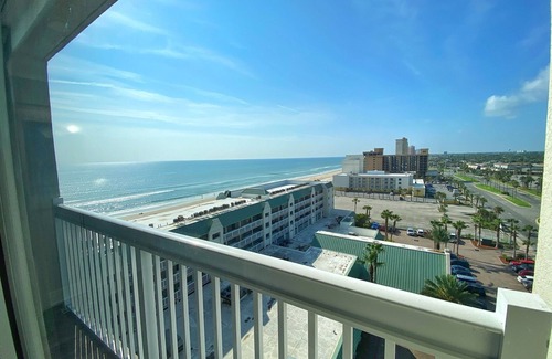 Ortona Park Apartment | NEW Gorgeous Ocean View Studio in Daytona Beach!