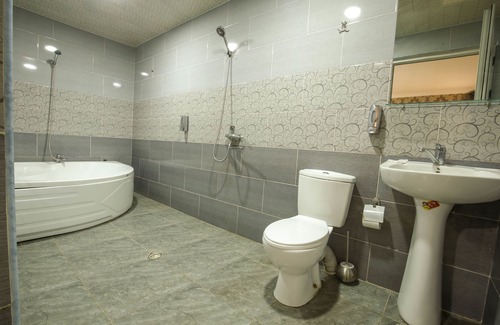 Akhaltsikhe Hotel | New Grand