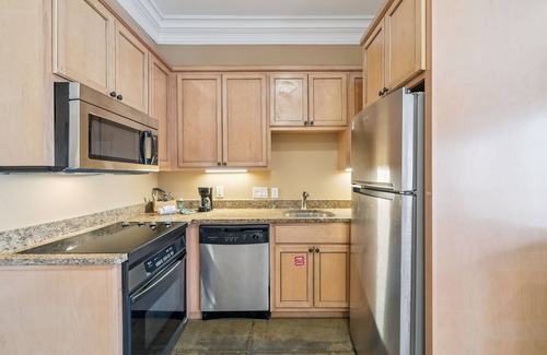 Laguna Beach House | New - Gulf Front - Heated Pool - Hot Tub - 53 steps to beach - Waves of Paradise