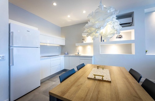 Punda Apartment | NEW Handelskade Residence Design and Comfort at Unique Location