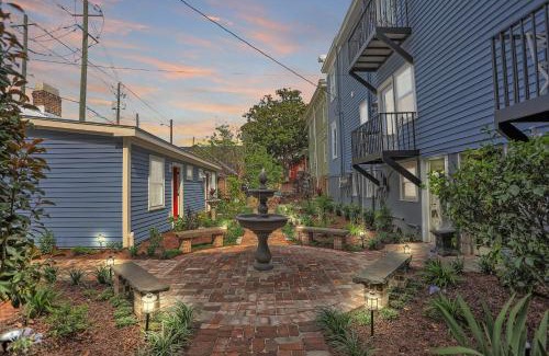 Historic District - North Apartment | New! Historic 1bed/1bath Suite Steps to River St!