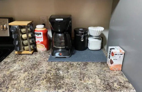 Racine House | New! Historic! Pro Cleaned, Self Check In Sleeps 16