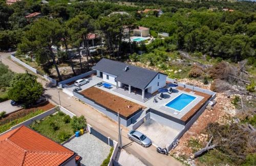 Vir Villa | NEW! Holiday Home in Vir with private pool - TA Leut Agency