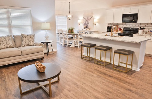 Lincoln House | New Home 3mi from Talladega Superspeedway