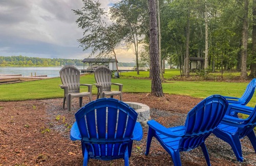 Lake Oconee House | NEW HOME and rates reduced at Clover Cottage