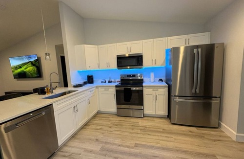 Dunnellon House | New home, lake park less then 1min. The World Equestrian Center 15 minutes away.