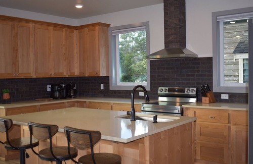 Oregon Coast House | NEW HOME! Pacific City, NHBRHD off Cape Kiwanda Dr, 5 min. walk to beach/Pelican