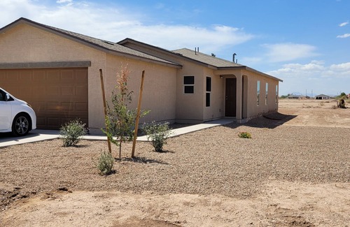 Eloy House | New home to enjoy family fun.