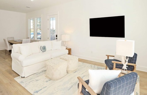 San Juan House | New Home with Private Pool - dates open!